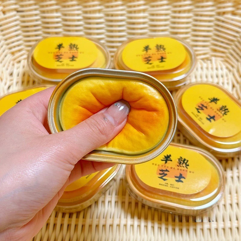 Squishy Simulated Cheese Bread - Sensory Fidget Toys recensie en prijs