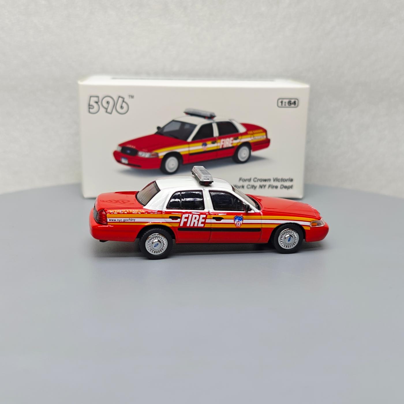 596 1:64 Ford Crown Victoria H - Kids Toys Victoria recensie en prijs